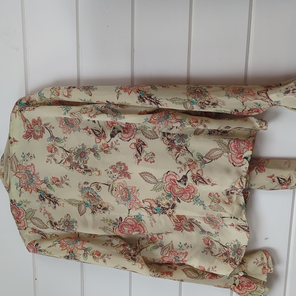 Long sleeve silk blouse size 14 Pettit - Picture 3 of 6